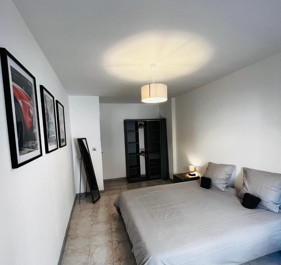 Appartement T2 Dans Le Centre Ville De Carcassonne Bagian luar foto