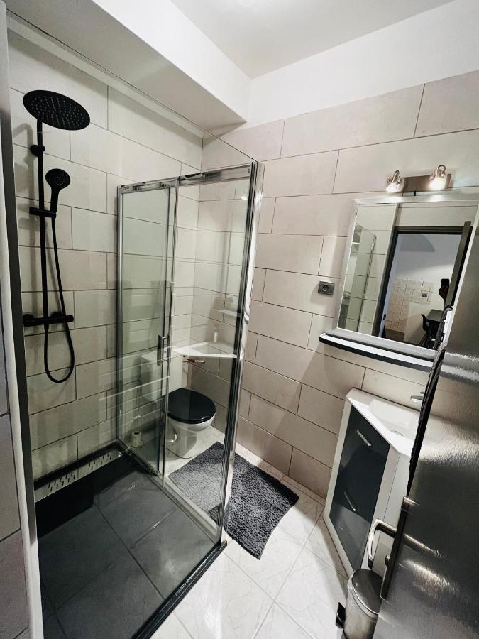 Appartement T2 Dans Le Centre Ville De Carcassonne Bagian luar foto